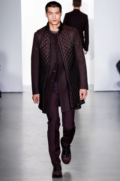Look 32